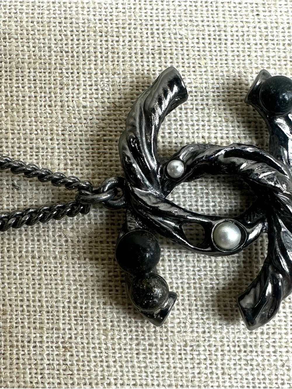 CHANEL Ruthenium and Pearl Bead 2005 Necklace 05P